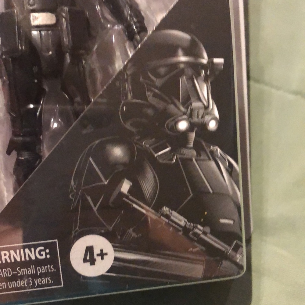 New in package Star Wars Imperial Death Trooper - Picture 6 of 7